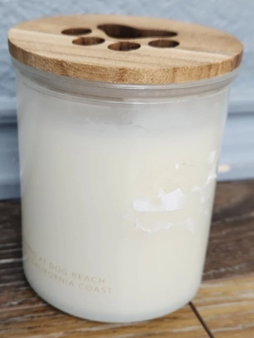 NWT Sand + Paws Candle Chestnut Sugar